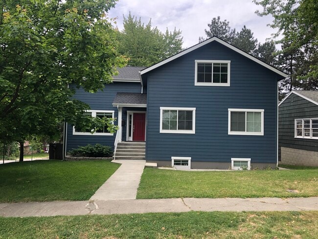 805 NW Fisk St, Unit 805