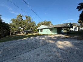 320 E Oak St in Lake Alfred, FL - Building Photo