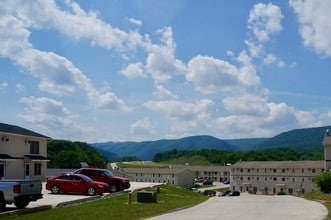 Stoney Creek in Mifflintown, PA - Building Photo - Building Photo