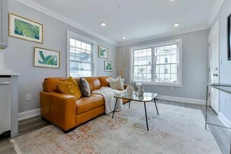 224 Newbury Ave, Unit 1 in Quincy, MA - Building Photo - Building Photo