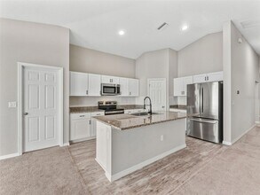 12776 Tannencrest Dr in Riverview, FL - Foto de edificio - Building Photo