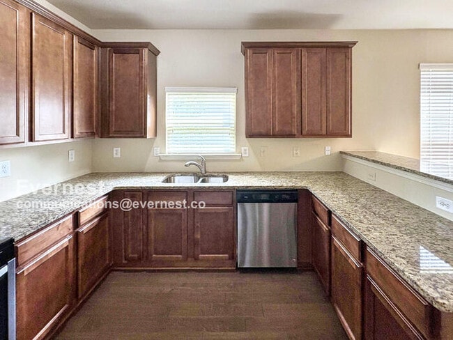 130 Sparkling Spring Trail in Mcdonough, GA - Building Photo - Building Photo