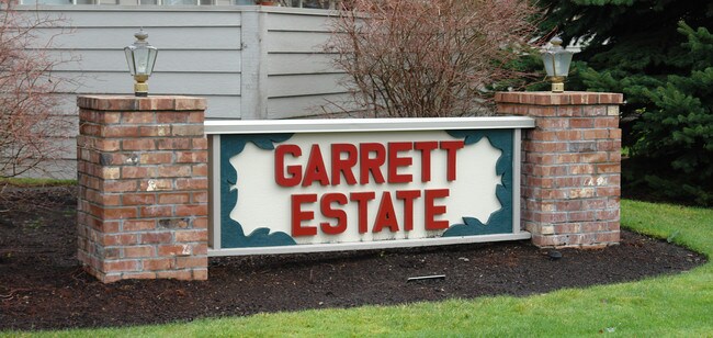 Garrett Estate in Eugene, OR - Foto de edificio - Building Photo