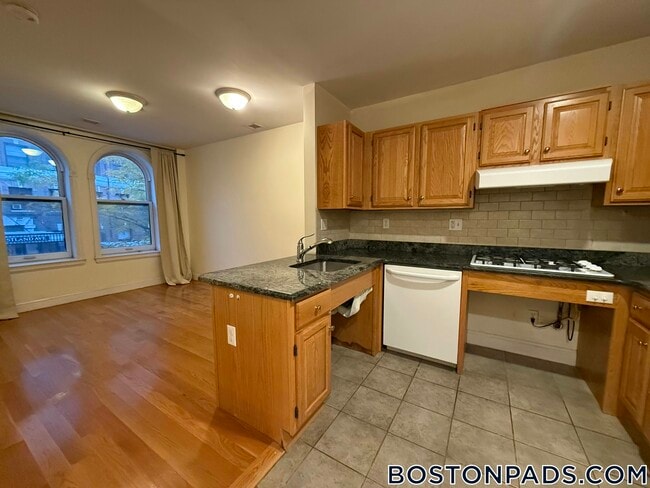 90 Westland Ave in Boston, MA - Foto de edificio - Building Photo