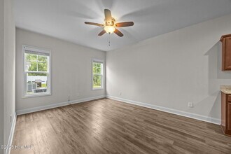 211 N Stingray Ln in Sneads Ferry, NC - Building Photo - Building Photo