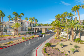 Vistana in Las Vegas, NV - Building Photo - Building Photo