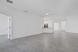 14001 Pine Lodge Ln in Ft. Myers, FL - Building Photo - Building Photo
