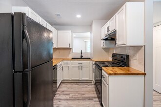 1364 S Talbott St in Indianapolis, IN - Foto de edificio - Building Photo