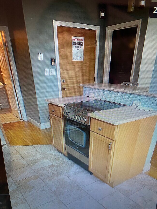 87 N Margin St in Boston, MA - Building Photo - Building Photo