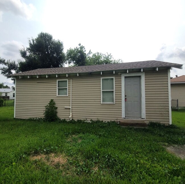 property at 1009 Fall St