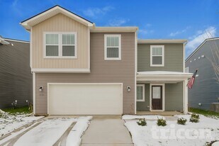 11815 Moorfield Ln in Indianapolis, IN - Building Photo