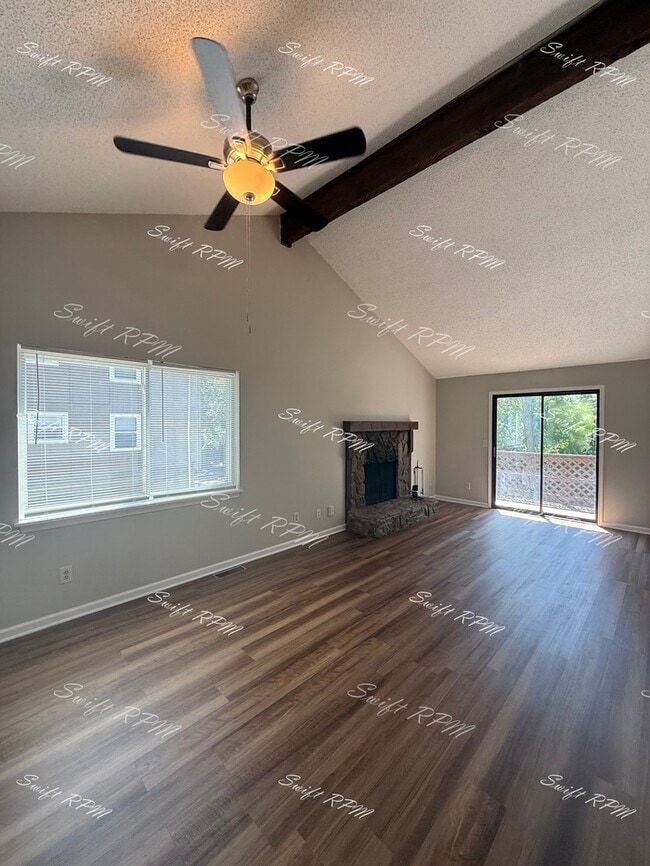 6451 Hallet St in Shawnee, KS - Building Photo - Building Photo