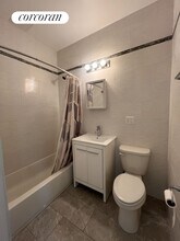 47 W 71st St in New York, NY - Building Photo - Building Photo