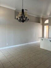 8820 Winlock St in Bakersfield, CA - Building Photo - Building Photo