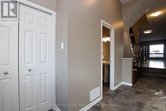 917 Torovin Private in Ottawa, ON - Building Photo - Building Photo