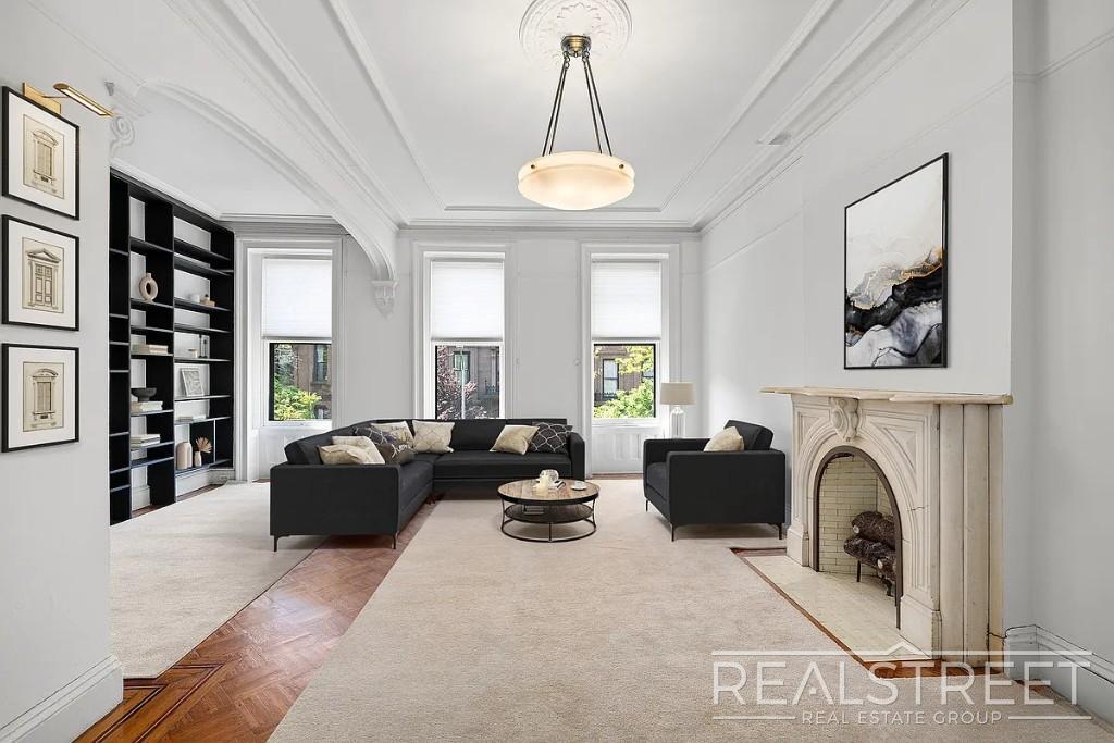195 Berkeley Pl-Unit -3 in Brooklyn, NY - Building Photo