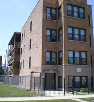 3525 W Van Buren St Apartments