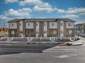 2772 Caspian Wy in Grand Junction, CO - Building Photo - Building Photo