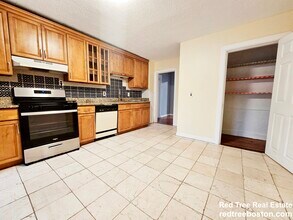 7 High St Pl, Unit 2 in Brookline, MA - Foto de edificio - Building Photo