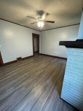 1724 S Center St, Unit A in Terre Haute, IN - Foto de edificio - Building Photo