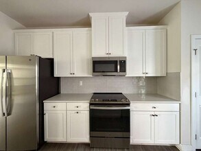 216 Russell Br Ln in Charlotte, NC - Building Photo - Building Photo