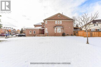 100 Alaskan Summit Ct in Brampton, ON - Building Photo - Building Photo