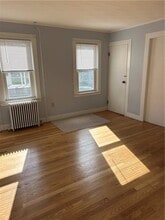 6 Chestnut St in Westerly, RI - Building Photo - Building Photo