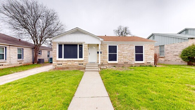 property at 1611 S 33rd St
