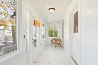 331 Granby Rd in Lake Forest, IL - Building Photo - Building Photo