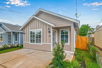 418 3rd St in Rosenberg, TX - Building Photo - Building Photo