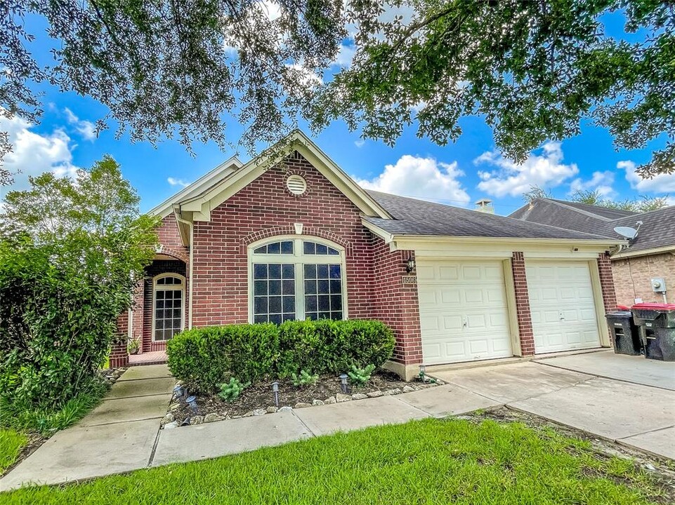 1506 Rogers Lake Ln in Richmond, TX - Building Photo