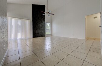 1200 Westcott Dr in Round Rock, TX - Building Photo - Building Photo
