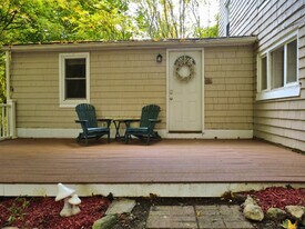 10 Tiffany St in Brooklyn, CT - Building Photo