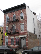 98 Liberty Ave in Brooklyn, NY - Foto de edificio - Building Photo