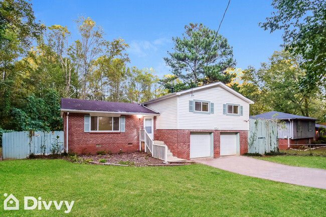 191 Lucan Way in Riverdale, GA - Foto de edificio - Building Photo