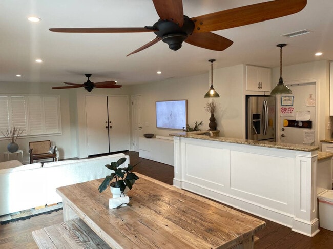 3845 Hibiscus Cir in Carlsbad, CA - Building Photo - Building Photo