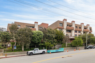 Playa Serena in Playa Del Rey, CA - Building Photo - Building Photo