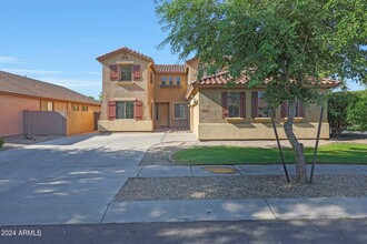 14597 W Shaw Butte Dr in Surprise, AZ - Building Photo - Building Photo