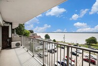 109 King St E photo'