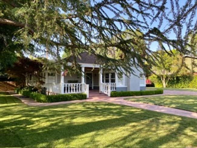 property at 1420 W Kaweah Ave