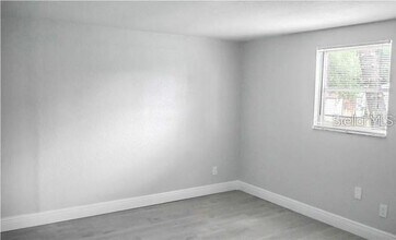 21 Southland Rd in Venice, FL - Building Photo - Building Photo