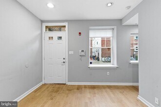 1027 N 4th St in Philadelphia, PA - Building Photo - Building Photo