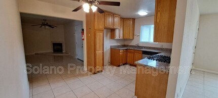 355 Spindrift Way in Vacaville, CA - Building Photo - Building Photo