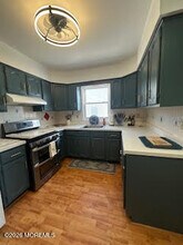 56 Auburn Rd in Toms River, NJ - Building Photo - Building Photo