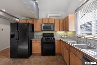 230 Briggs St in Erie, CO - Foto de edificio - Building Photo