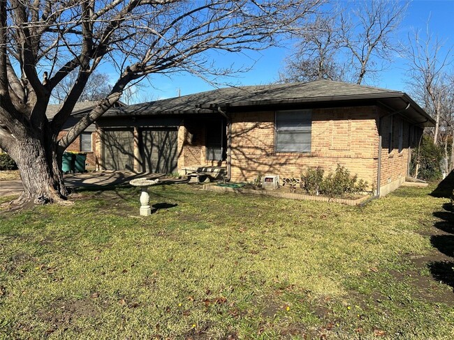 1805 W Birge St in Sherman, TX - Building Photo - Building Photo