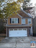 2473 Capella Cir SW in Atlanta, GA - Building Photo