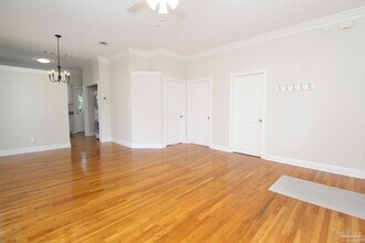 32 N Donelson St in Pensacola, FL - Building Photo - Building Photo
