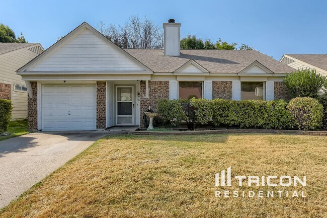 3912 River Birch Rd in Fort Worth, TX - Building Photo - Building Photo