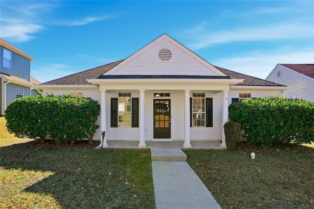 405 Chadwick Cmns in Stockbridge, GA - Building Photo